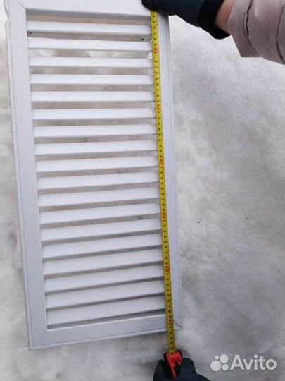 Экран на радиатор отопления