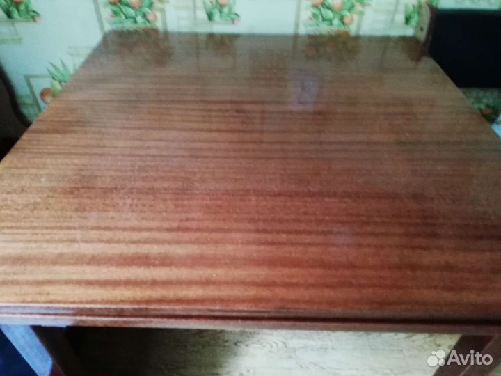 Стол