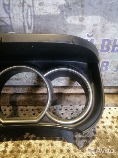 Накладка щитка приборов Nissan Tiida