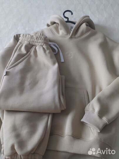 Спортивный костюм на флисе женский