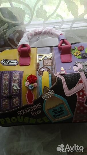 Продам женскую сумку