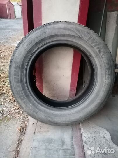 Kumho 975 225/65 R17 J