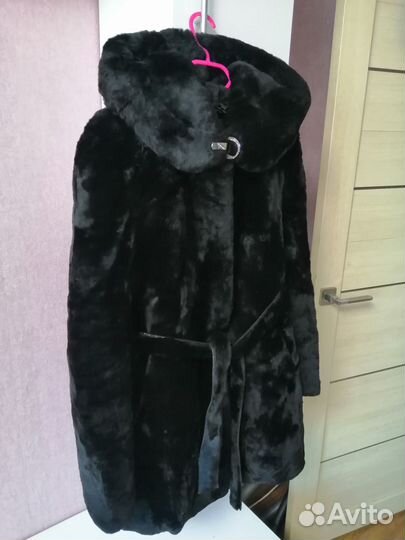 Шубка мутоновая натуральная. 46 размер