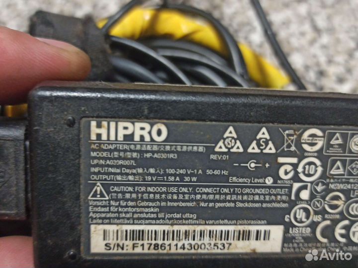 Ас адаптер нр-А0301R3 19 вольт