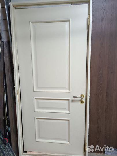 Дверь входная деревянная бу