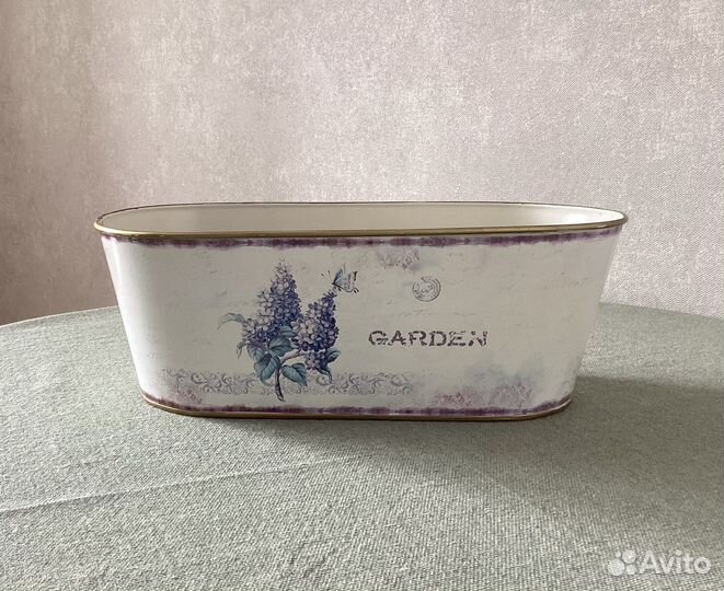 Кашпо металлическое