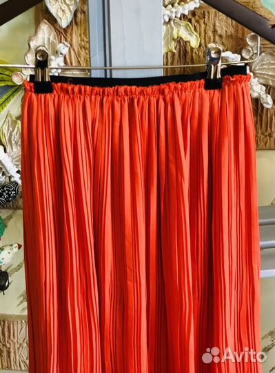 Юбка Miu Miu из плиссированной ткани (юбки плиссе)