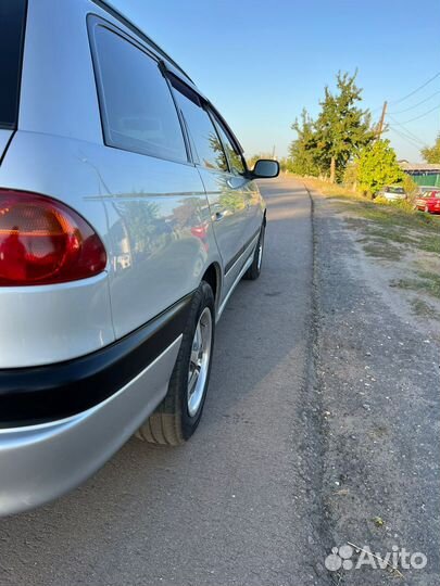 Toyota Caldina 1.8 AT, 1999, 195 000 км