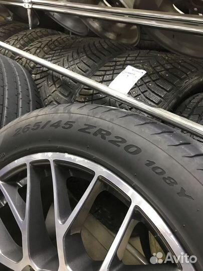 Комплект оригинальных колес Porsche Macan R20