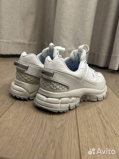 Кроссовки nike женские