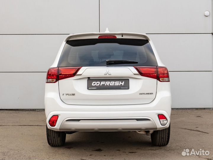 Mitsubishi Outlander 2.0 CVT, 2022, 33 км