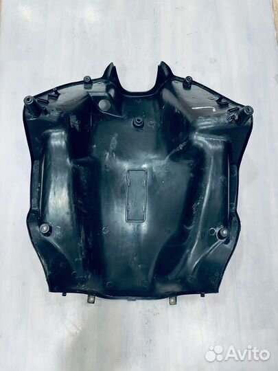 Пластик внутренний парус 139 QMB Б/у