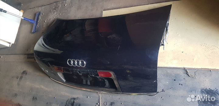 Крышка багажника Audi A6 1997-2005 C5 2.4L C5