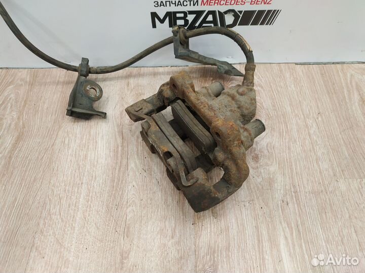 Суппорт задний левый Mercedes w164 w251 ML R