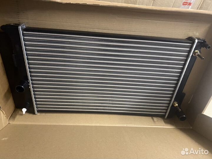 Радиатор corolla АКПП