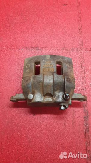 Суппорт тормозной передний левый isuzu NMR 85 E5