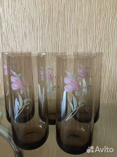 Фужеры и бокалы из цветного стекла винтаж