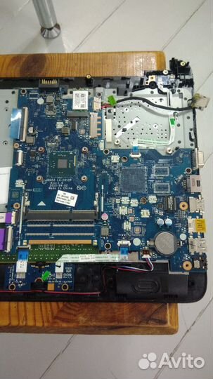 Материнская плата LA-C811P