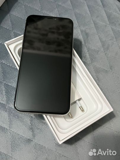 iPhone X, 256 ГБ