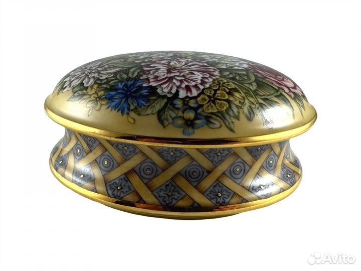 Шкатулка фарфоровая