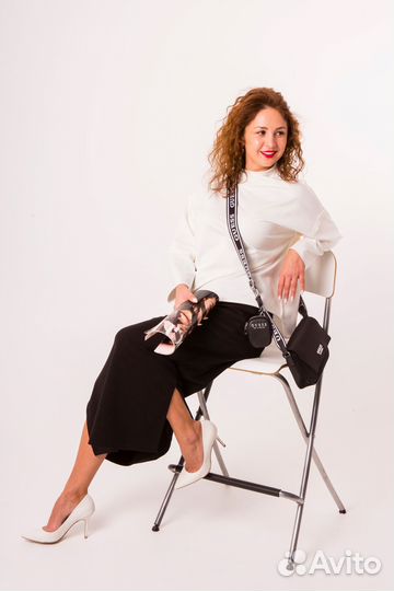 Костюм с прямой юбкой basa