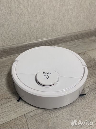 Робот пылесос новый