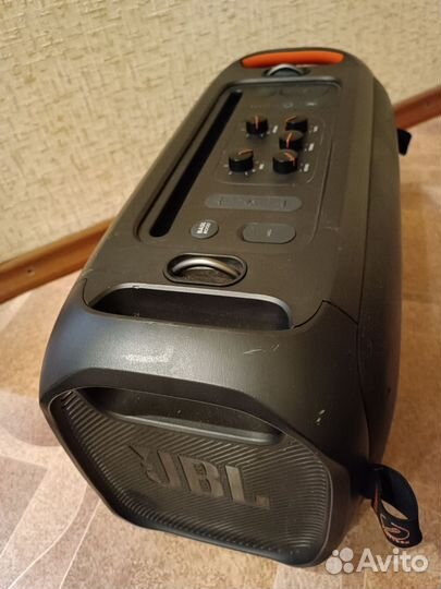 Колонка. Портативная акустическая система JBL