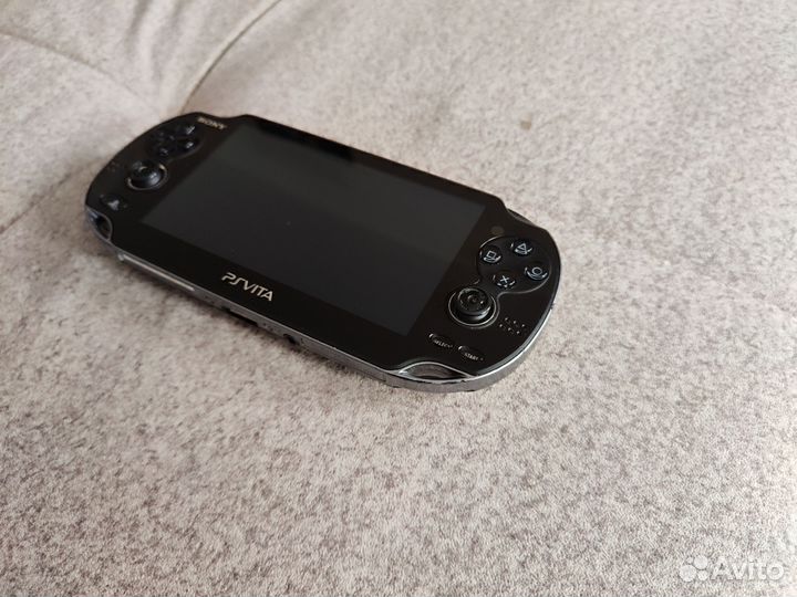 Портативная игровая приставка psp