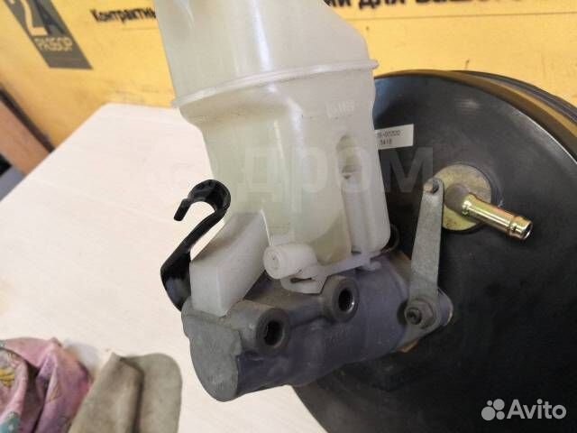 Главный тормозной цилиндр тойота Клюгер