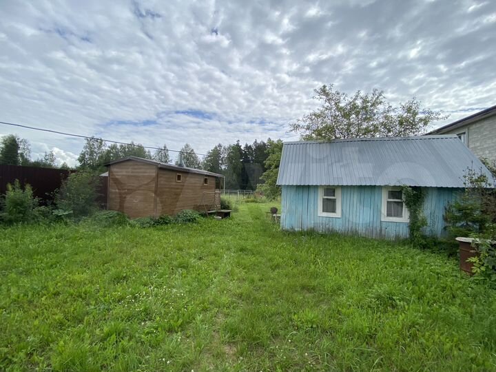 Дом 18 м² на участке 7 сот.