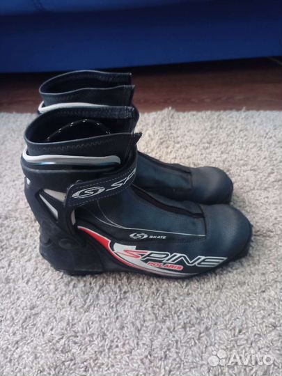 Лыжные ботинки коньковые Spine