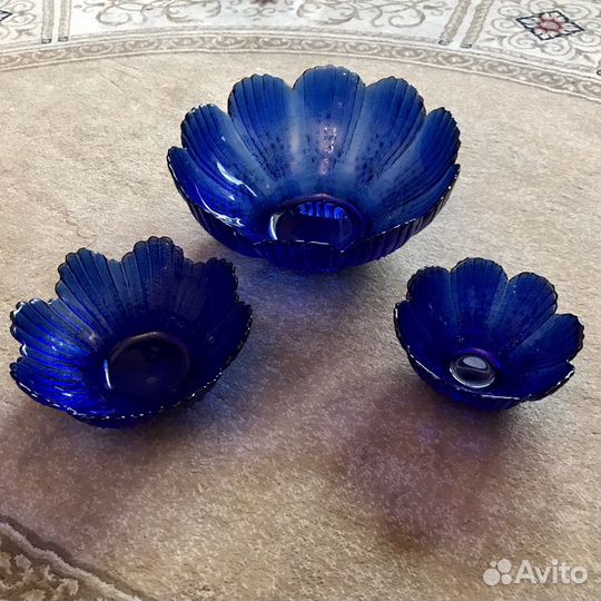 Вазы салатники 3шт. Кобальтовое стекло. СССР