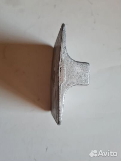 Анод редуктора Yamaha 9.9-30, F8-F25 61N-45251-01