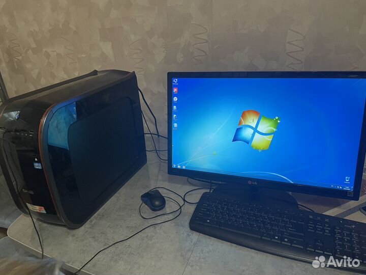 Продам настольный компьютер