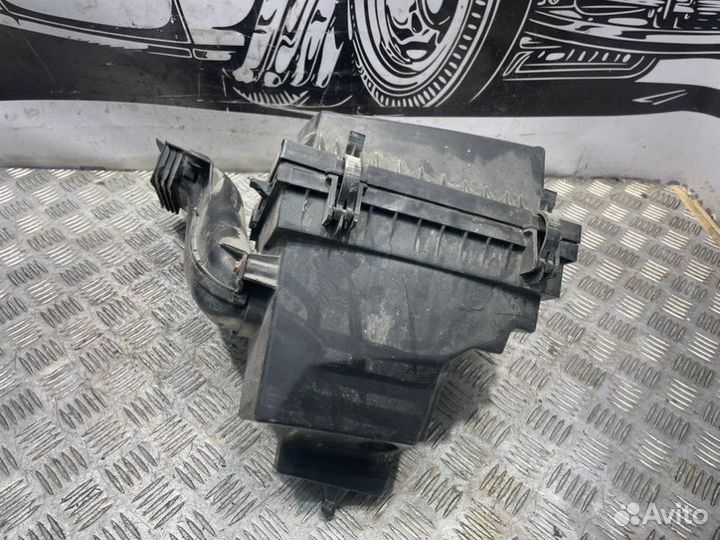 Корпус воздушного фильтра Ford Mondeo 5 2.0