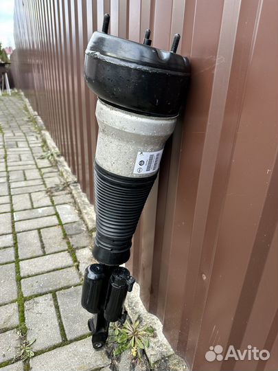 Пневмостойка Mercedes w222 Maybach