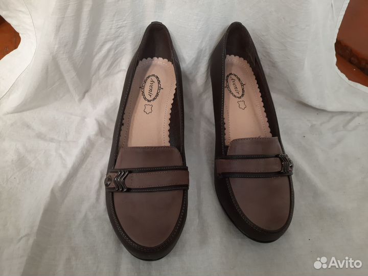 Обувь женская 38 размер