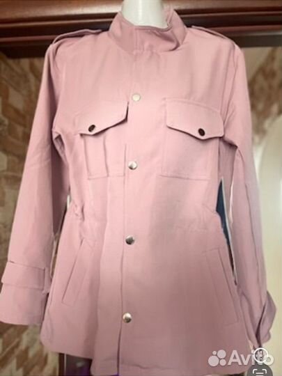 Пиджак- ветровка цвет пудра 46