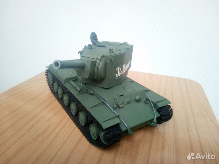 Сборная модель танка кв-2