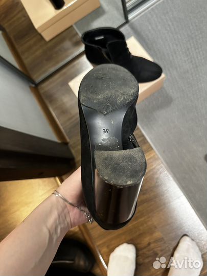 Ботильоны замшевые 39 размер