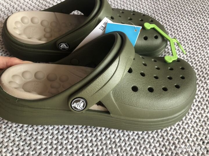 Crocs reviva clog