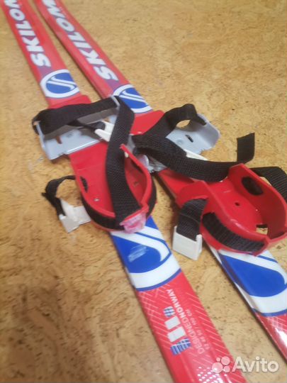 Детские лыжи 110 и палки 80