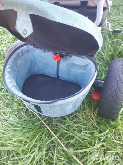 Трехколесный велосипед-коляска