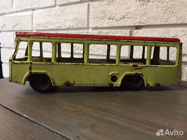Модель автобуса