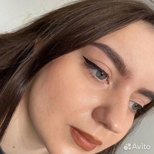 Мастер бровист