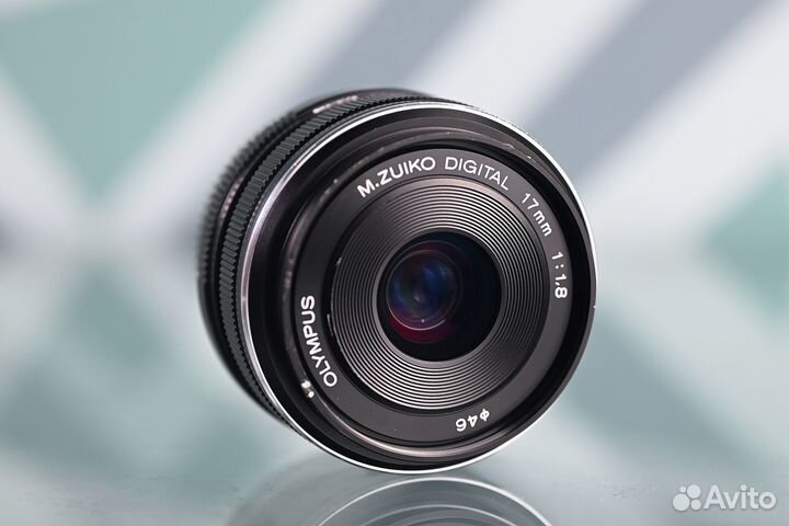 Olympus 17mm f/1.8