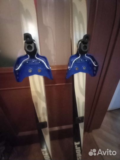 Беговые лыжи 190см с палками 140 см