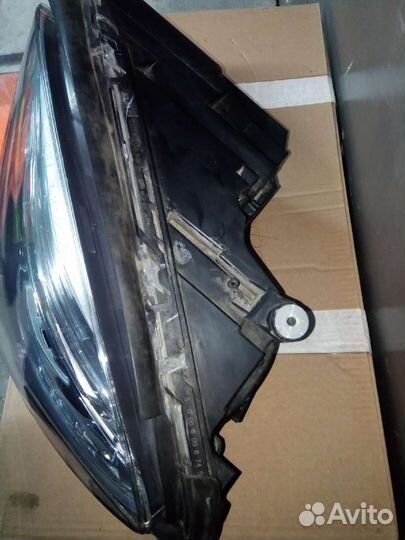 Фара левая Mercedes-Benz Ml-Class W166