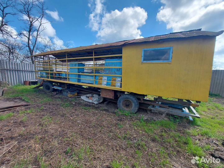 Прицеп-павильон для пчел