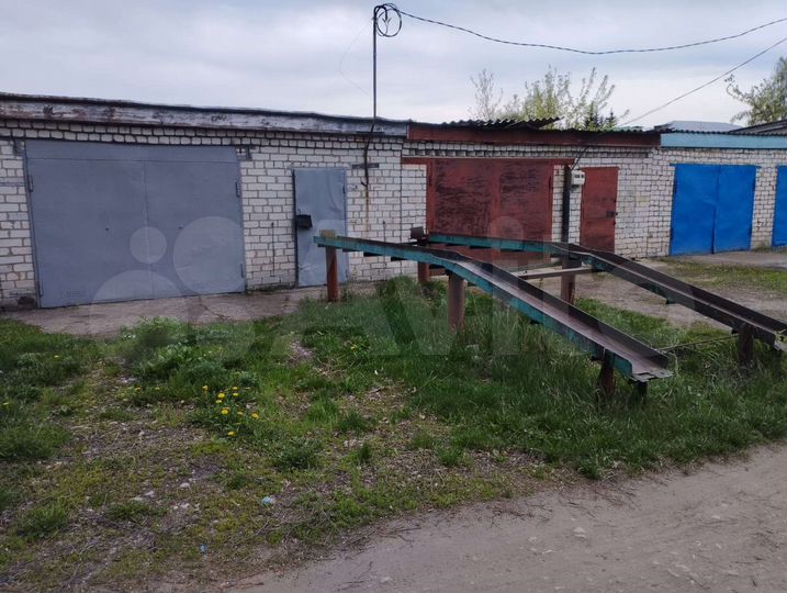 Гараж, > 30 м²